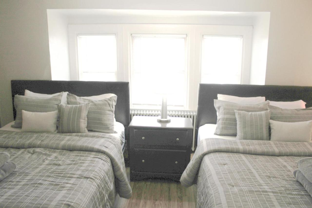 Steps Away From Hospital - 2 Queen Bed - City View Pittsburgh Eksteriør billede